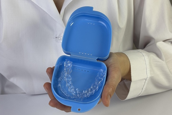 Clear Aligners Vs  Braces: Which Straightening Option Fits Your Lifestyle?