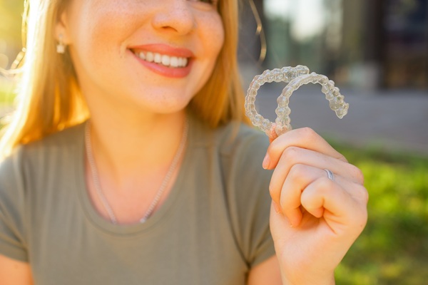 Treatment Timeline From An Invisalign Dentist: What To Expect Month By Month